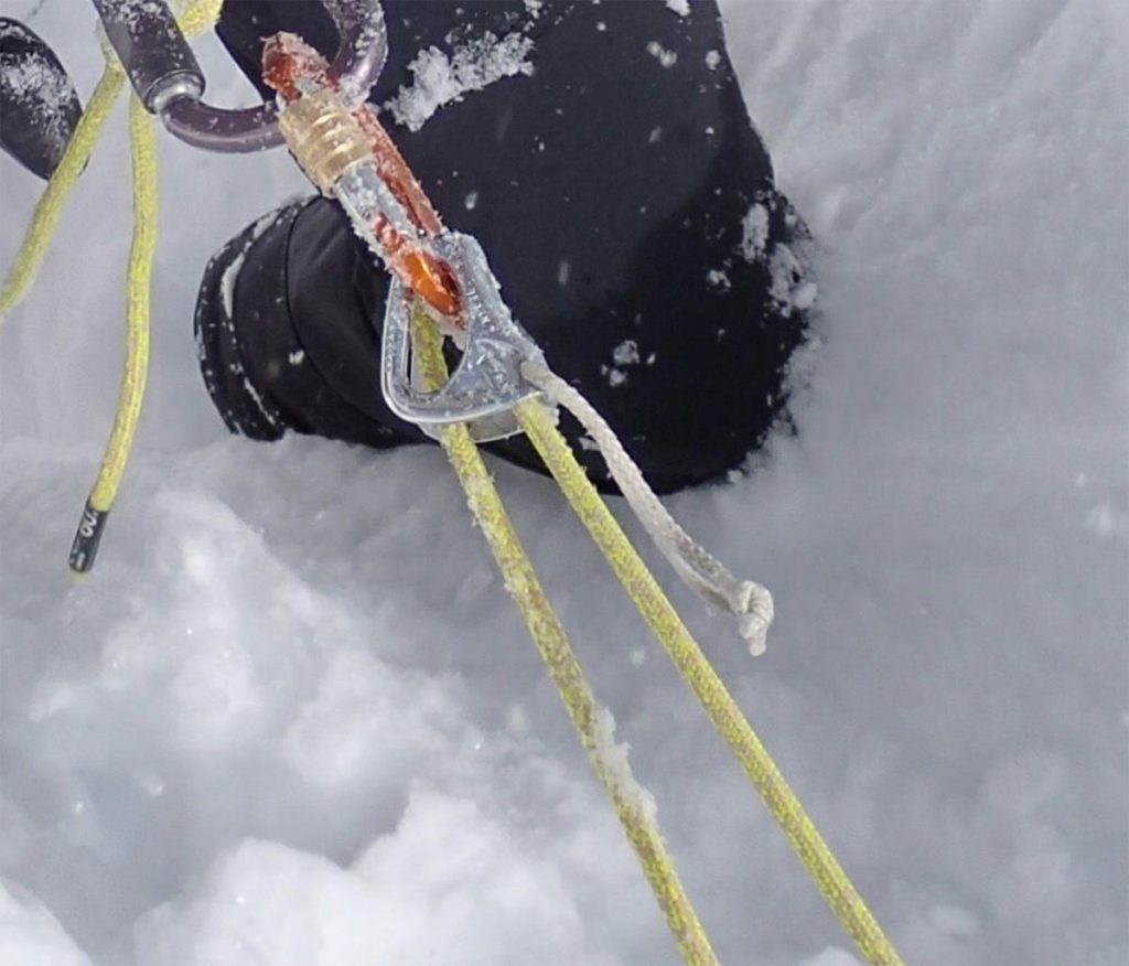 Dyneema in der Praxis, Belastung des Mantels bei Verwendung von Klemmen | Alpine Kompetenz